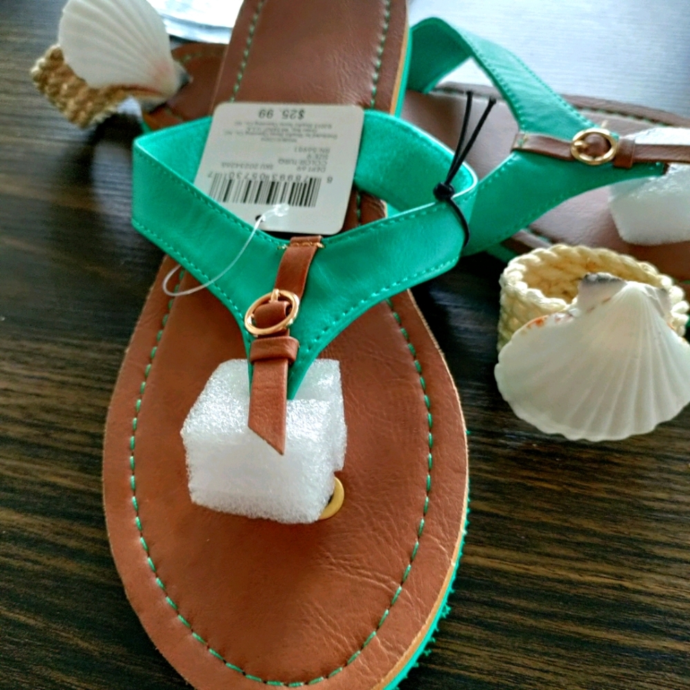 💙💙Nwt sandals